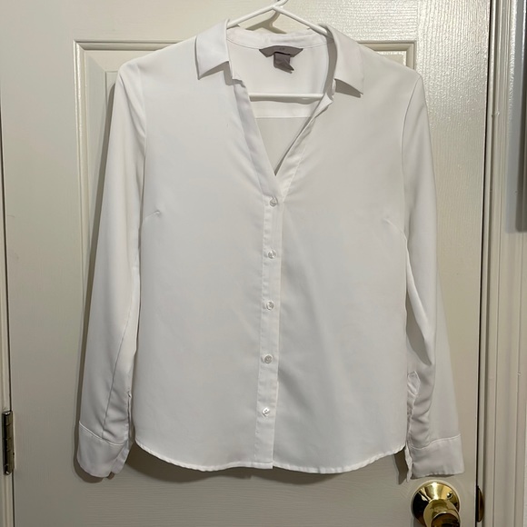 H&M Tops - H&M V-Neck White Button Up Blouse